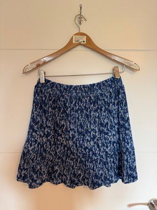 Falda corta estampada azul