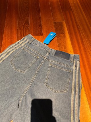 Pantalón vaquero Adidas