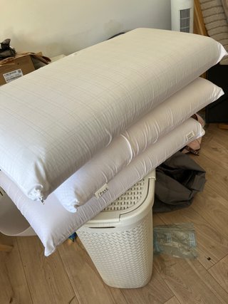 Almohadas viscoelásticas blancas