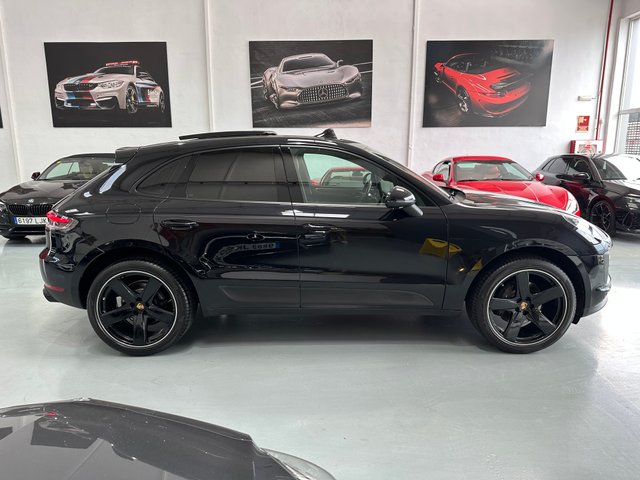 Porsche Macan 2021