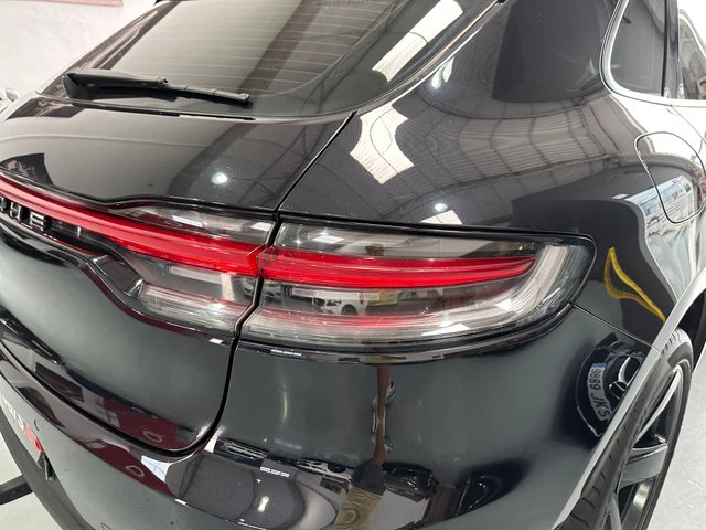 Porsche Macan 2021