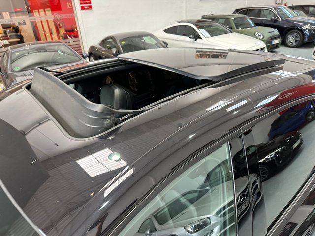 Porsche Macan 2021