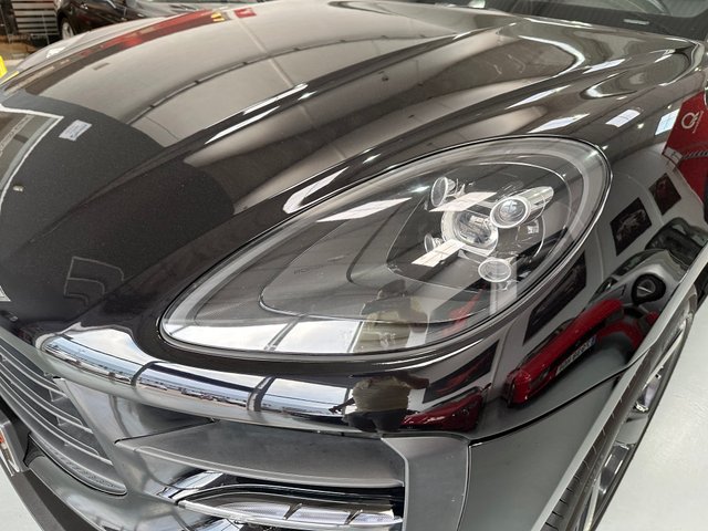 Porsche Macan 2021