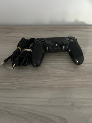 Consola Sony PS4 Negra