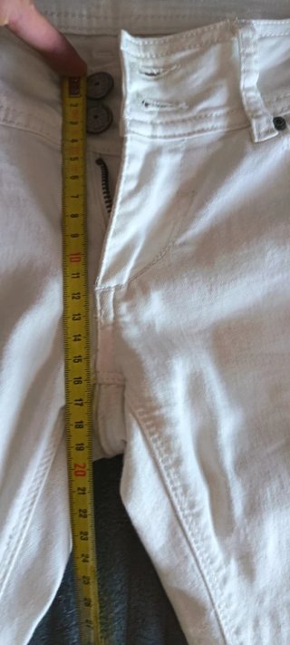 Pantalón tiro bajo