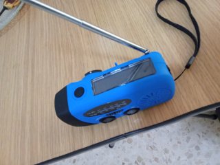 Radio Solar con Batería Interna