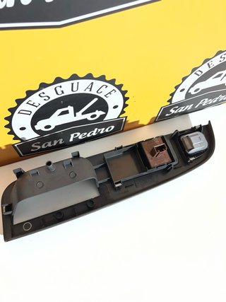 Botonera Elevalunas VW Golf V 1K3 868 050 B