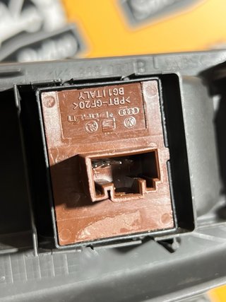 Botonera Elevalunas VW Golf V 1K3 868 050 B