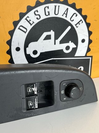 Botonera Elevalunas VW Golf V 1K3 868 050 B