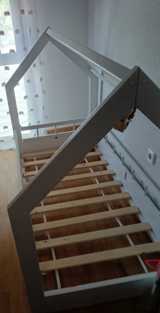 Cama infantil con somier y colchón incluido