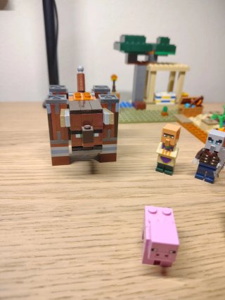 lego minecraft 21160 illager raid