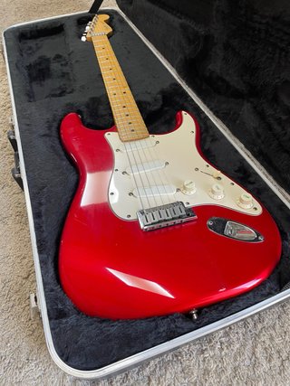 Fender Stratocaster Plus 1989 Roja