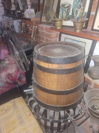 Barril de vino de madera