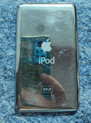 Apple iPod Classic 6ª Gen 80GB Plata