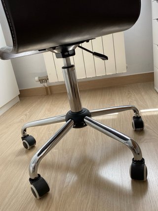 Silla de escritorio negra/marrón fuerte