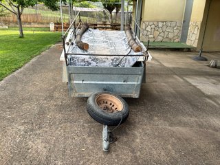 Remolque ligero la fuente 500 kg