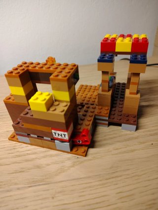 LEGO Minecraft 21167 Posto di Scambio
