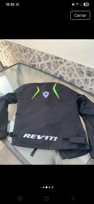 Chaqueta REV'IT! Negra con Detalles Verdes