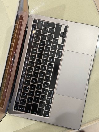 MacBook Pro 13” Plata/Gris Espacial