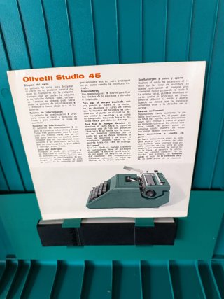 Máquina de escribir Olivetti Studio 45