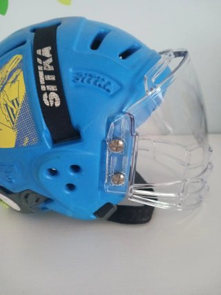 Casco hockey Sitka Talla S