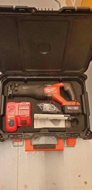 Sierra Sable Milwaukee M18 FUEL
