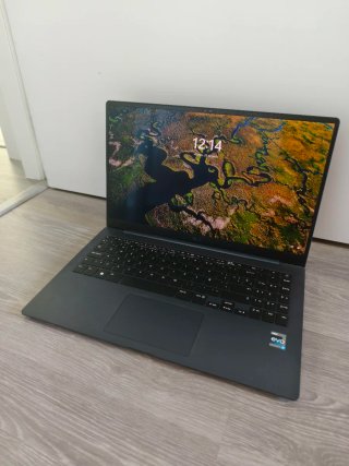 LG Gram Superslim 15Z90RT OLED i7