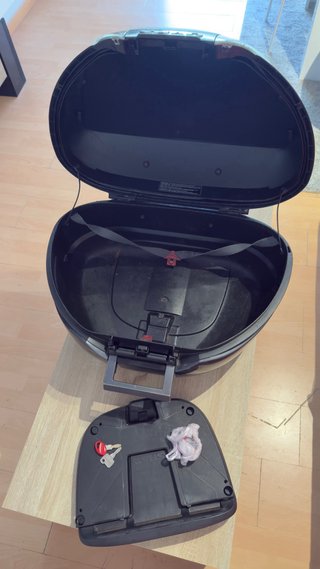 Baúl SHAD SH48 Negro