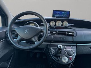 Peugeot 807 Premium 2.2 HDi 170 FAP