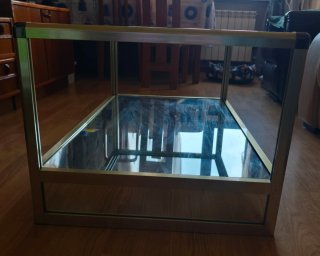 Regalo Mesa de centro de cristal y metal dorado