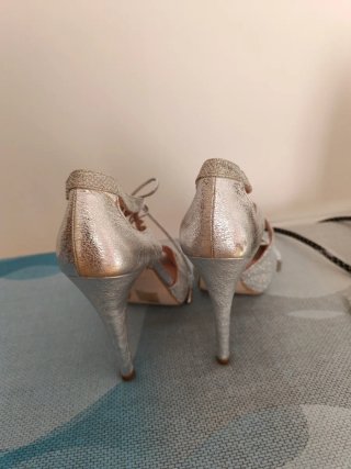 Zapatos plateados LODI talla 40/41