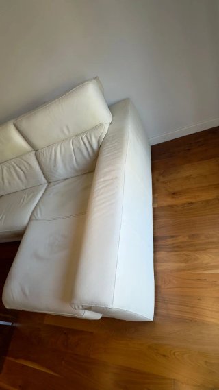 Sofá chaiselongue piel blanco,3 plazas, modular.