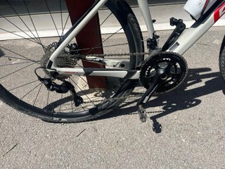 Giant Revolt Advanced 2 Gravel Bike