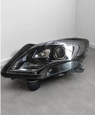 Faros Xenón Opel Zafira C