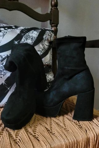 Botines calcetín tacón ancho negros