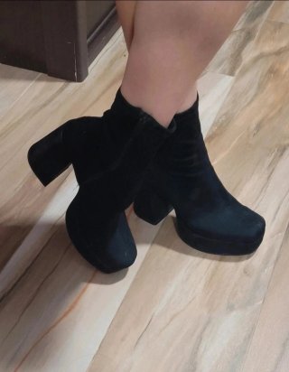 Botines calcetín tacón ancho negros