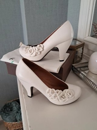Zapatos CHIE MIHARA Novia Blancos