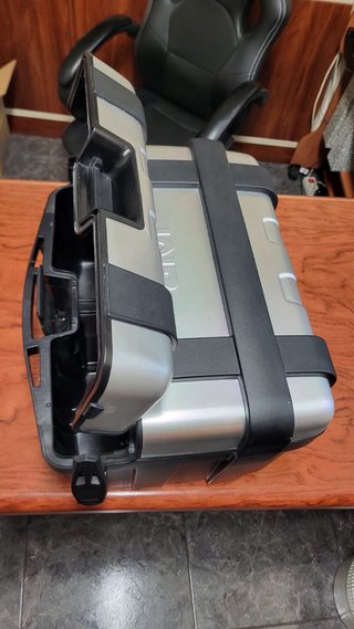 Baúl Top Case Givi