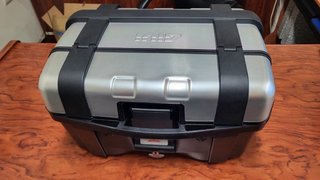 Baúl Top Case Givi