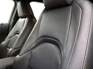 Lexus UX 2.0 250h Business