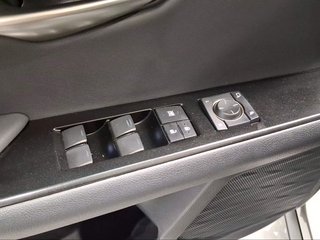 Lexus UX 2.0 250h Business