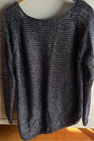 Jersey T.S efecto metalizado gris Zara