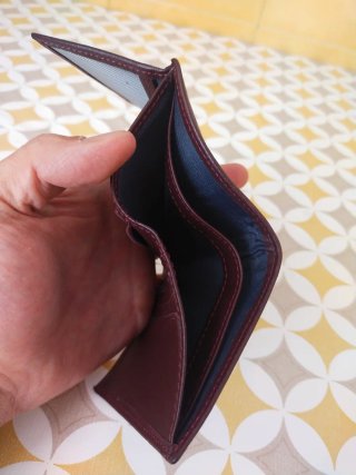 Cartera de cuero marrón para hombre
