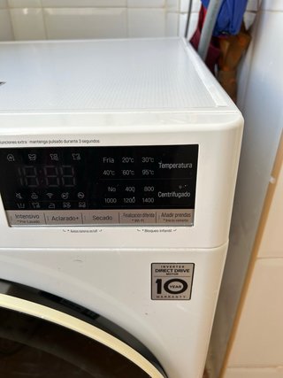 Lavadora Secadora LG ThinQ 9/6kg