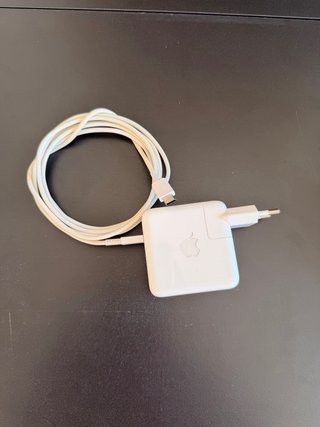 MacBook Pro 16” 16GB + base refrigeradora