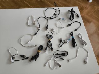 18 Cargadores USB Varios