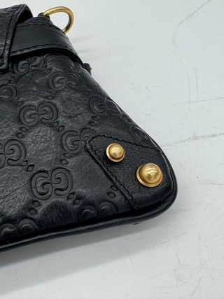 Bolso Gucci Negro con Cadena Dorada