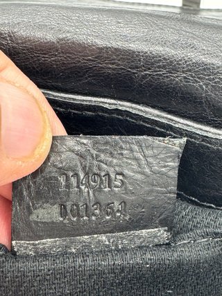 Bolso Gucci Negro con Cadena Dorada