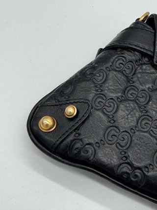 Bolso Gucci Negro con Cadena Dorada