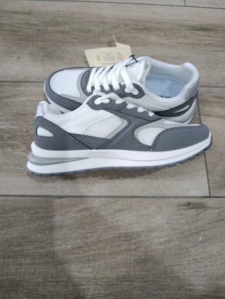 Deportivas Ellesse Talla 41 Gris y Blanco